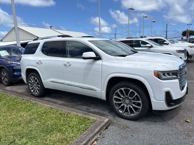 2023 GMC Acadia Denali