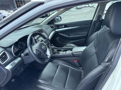 2023 Nissan Maxima SV