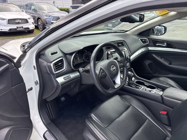 2023 Nissan Maxima SV