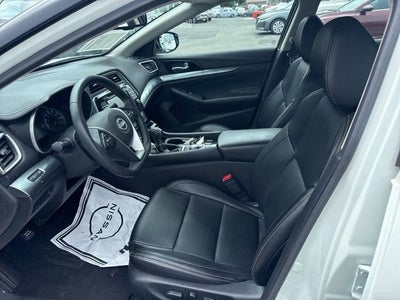 2023 Nissan Maxima SV
