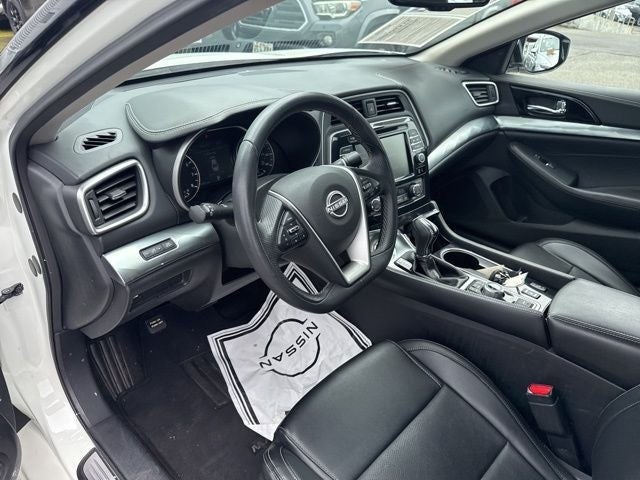 2023 Nissan Maxima SV