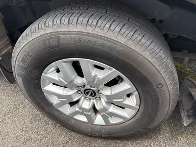2024 Nissan Frontier SV