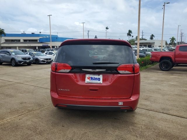 2025 Chrysler Voyager LX