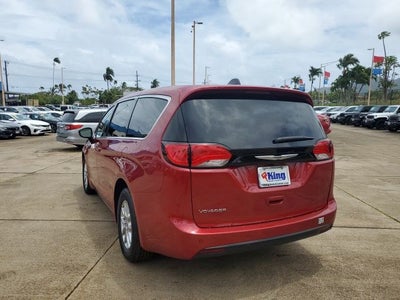 2025 Chrysler Voyager LX