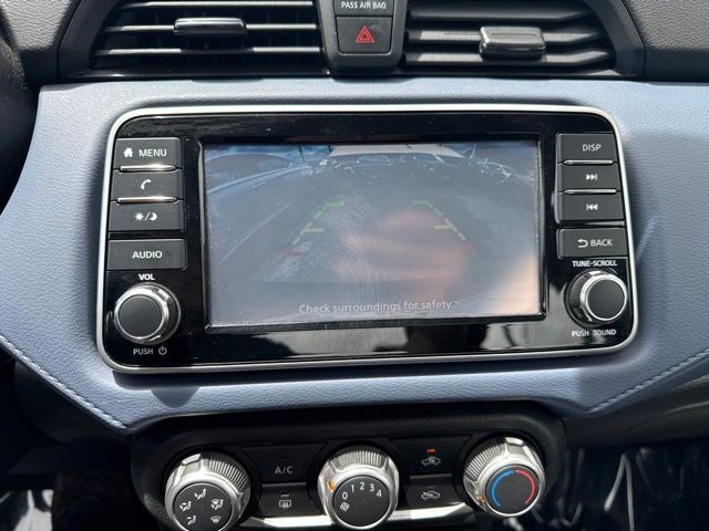 2023 Nissan Versa 1.6 SV