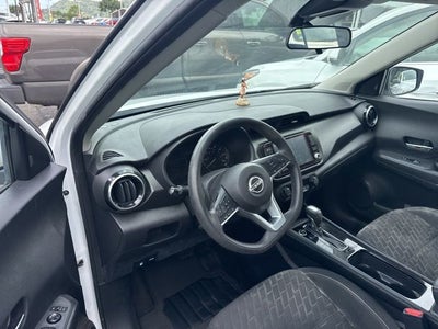 2022 Nissan Kicks SV