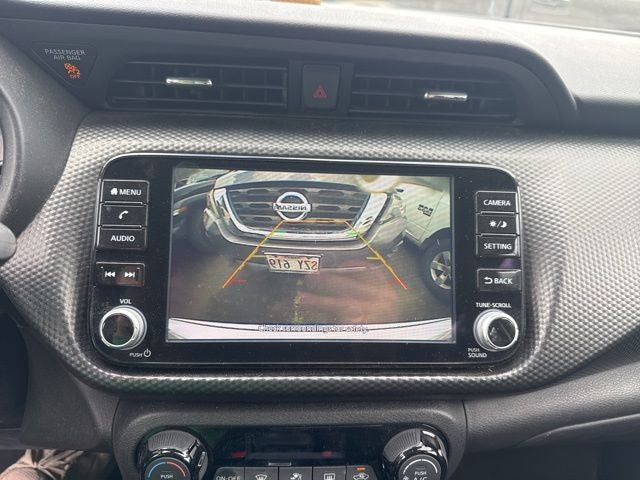 2022 Nissan Kicks SV