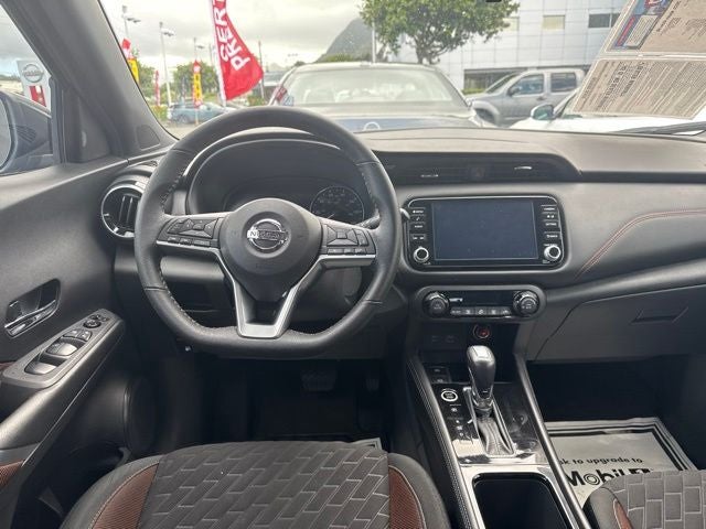 2021 Nissan Kicks SR