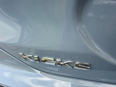 2021 Nissan Kicks SR