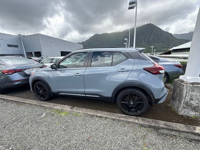 2021 Nissan Kicks SR