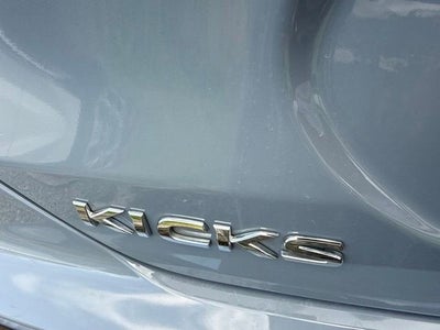 2021 Nissan Kicks SR
