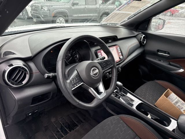 2024 Nissan Kicks SR