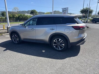 2022 INFINITI QX60 LUXE FWD