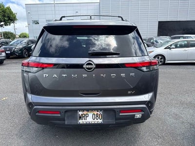 2022 Nissan Pathfinder SV
