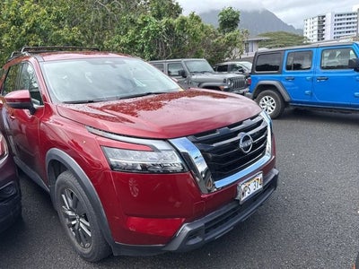 2022 Nissan Pathfinder SV