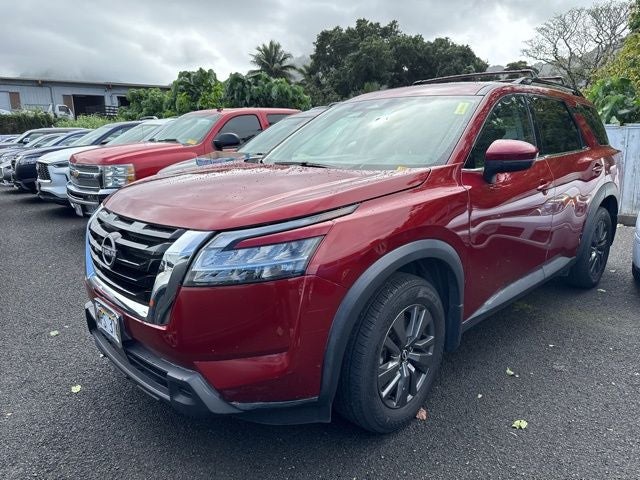 2022 Nissan Pathfinder SV