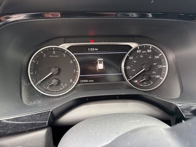 2022 Nissan Pathfinder SV