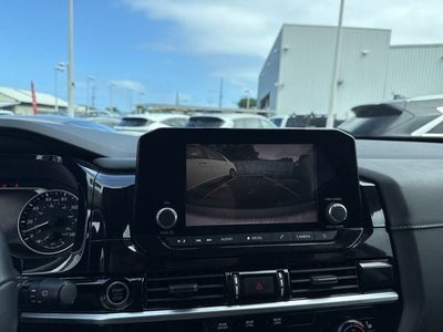 2022 Nissan Pathfinder SV