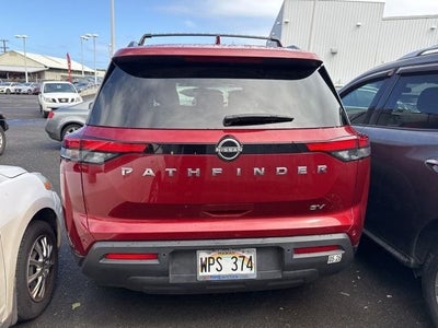 2022 Nissan Pathfinder SV