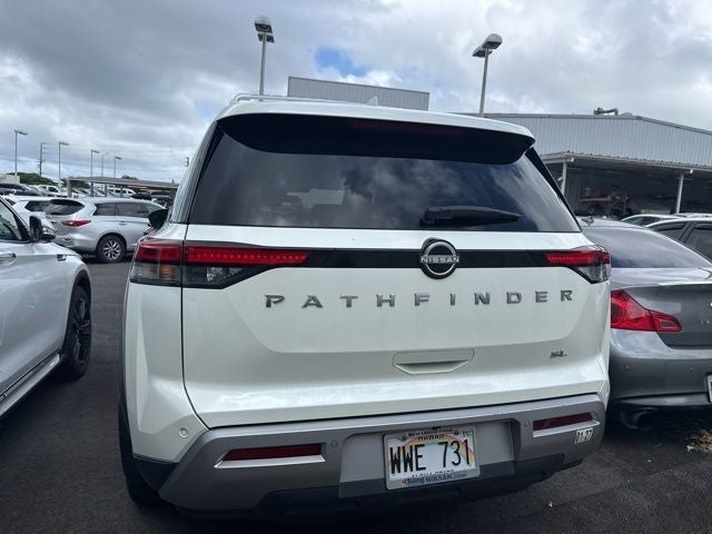 2023 Nissan Pathfinder SL