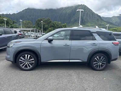 2022 Nissan Pathfinder Platinum