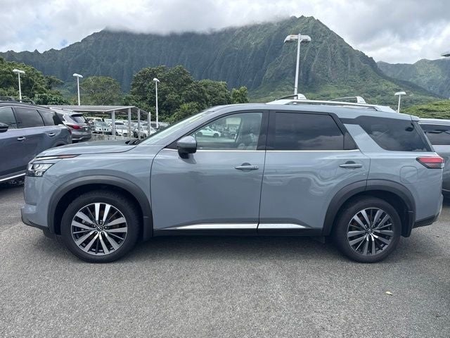 2022 Nissan Pathfinder Platinum