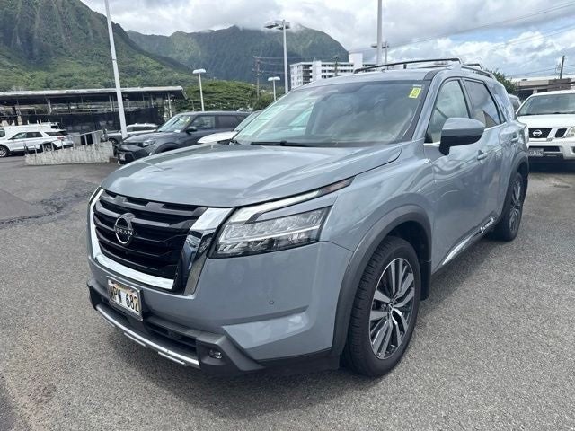 2022 Nissan Pathfinder Platinum