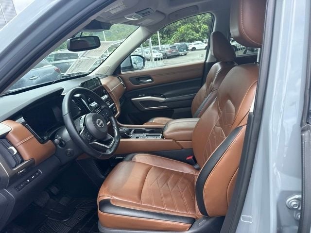 2022 Nissan Pathfinder Platinum