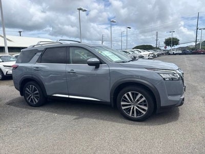 2022 Nissan Pathfinder Platinum