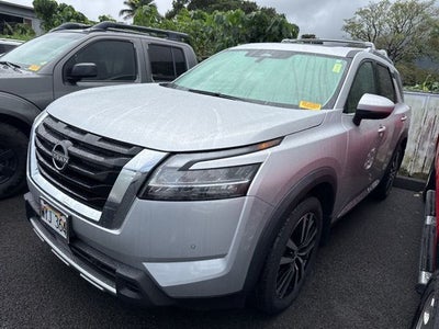 2023 Nissan Pathfinder Platinum