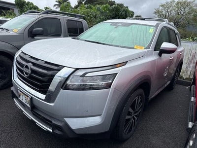 2023 Nissan Pathfinder Platinum