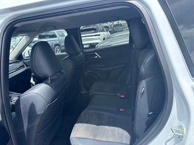 2024 Mitsubishi Outlander SE