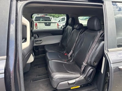 2022 Kia Carnival LX