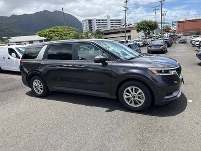 2022 Kia Carnival LX