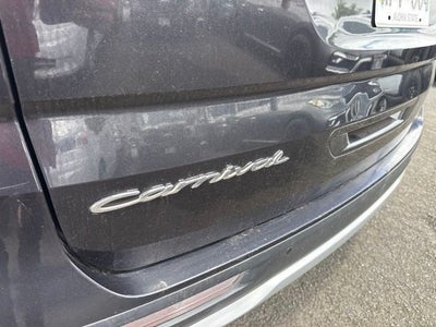 2022 Kia Carnival LX